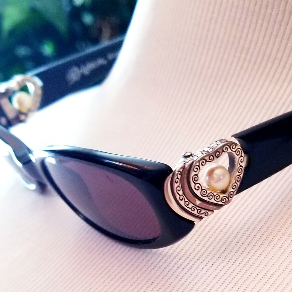 Brighton black sunglasses